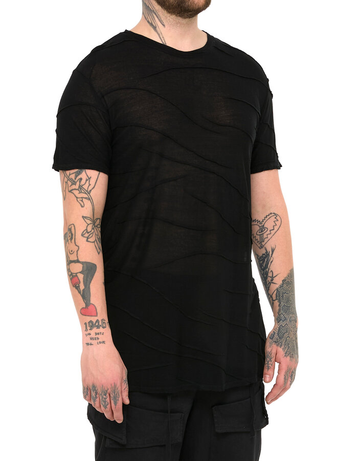 LA HAINE INSIDE US VISCOSE PLISSE DETAIL T-SHIRT - BLACK