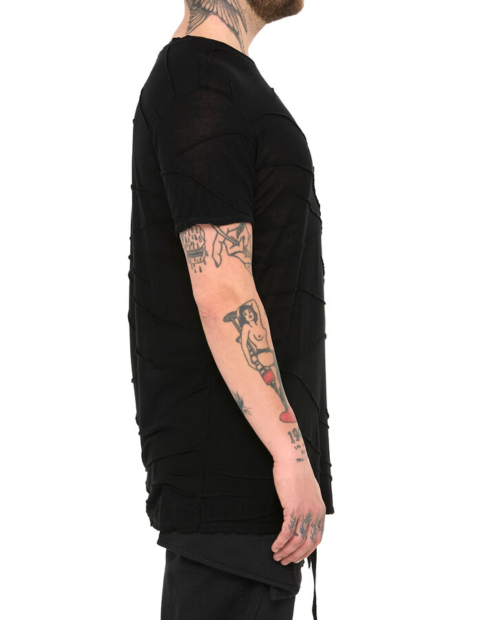LA HAINE INSIDE US VISCOSE PLISSE DETAIL T-SHIRT - BLACK