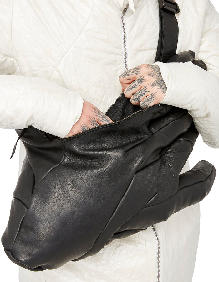 LEON EMANUEL BLANCK DISTORTION HAND BAG - GUIDI HORSE