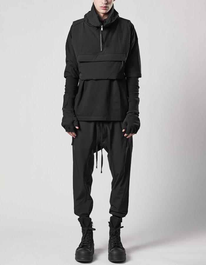 THOM KROM HYPER-STRETCH NYLON DARTED JOGGER - BLACK