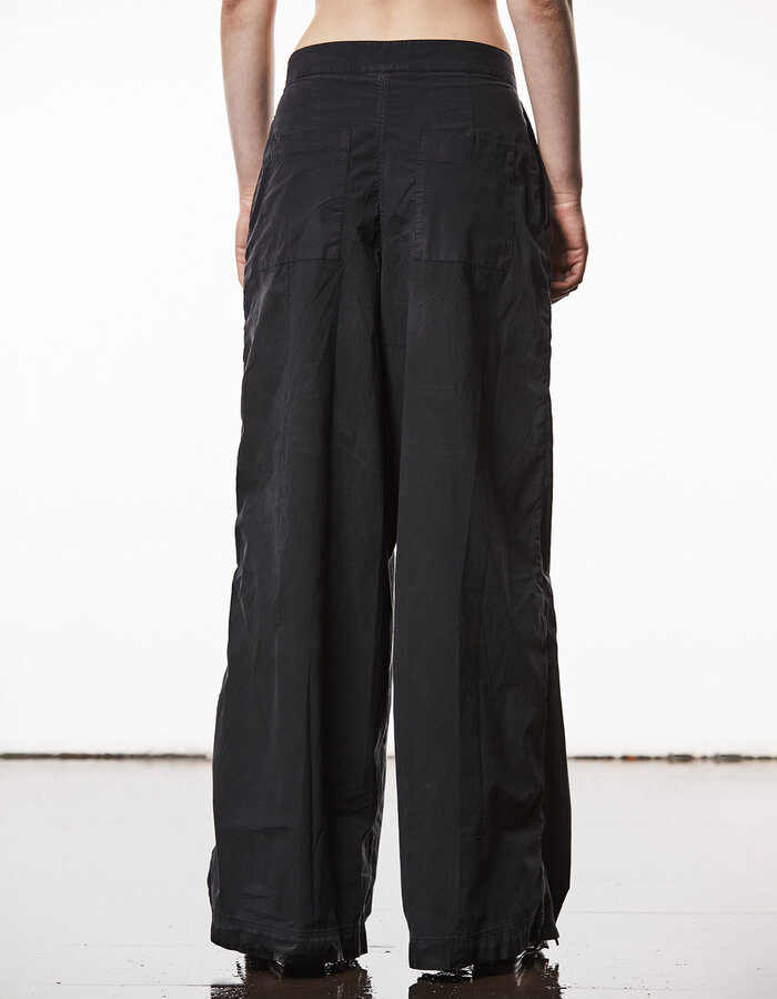 THOM KROM STRETCH POPLIN WIDE PLEATED TROUSERS