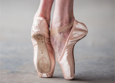 pointe shoes for sale near me