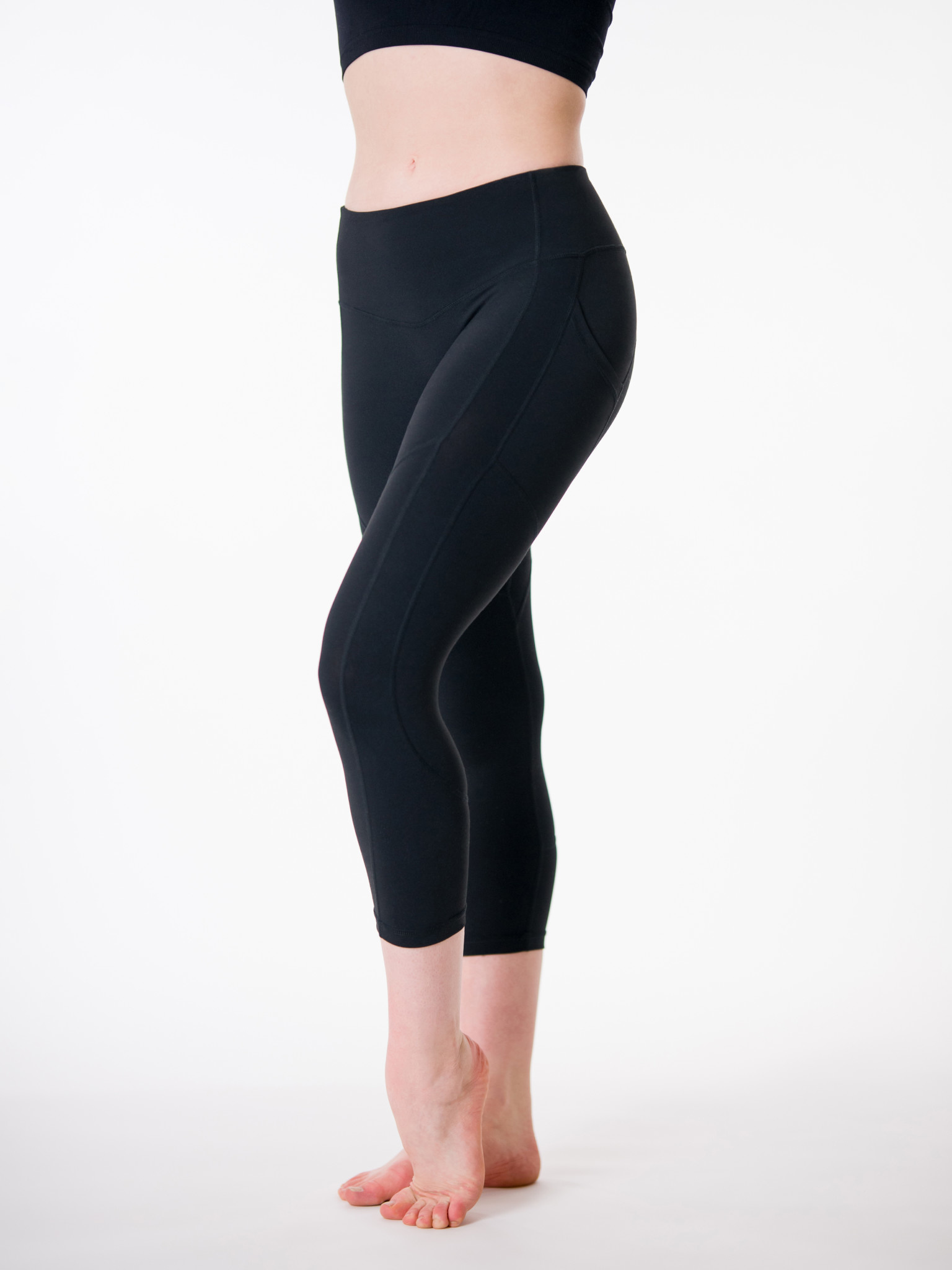 yoga capri with pockets