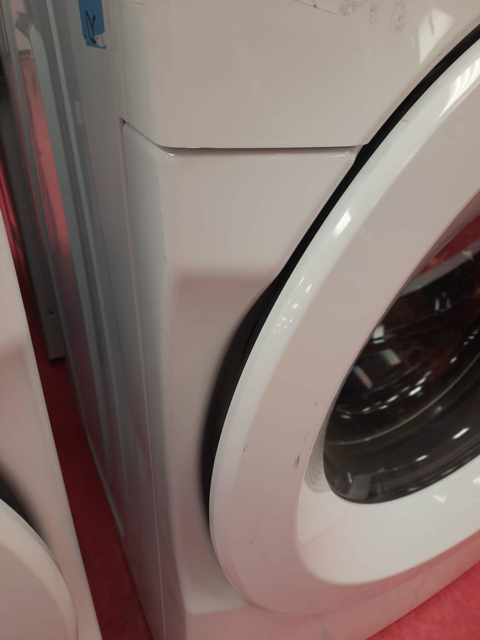 Amana *NFW5800HW 4.3-cu ft High Efficiency Stackable Front-Load Washer (White) ENERGY STAR