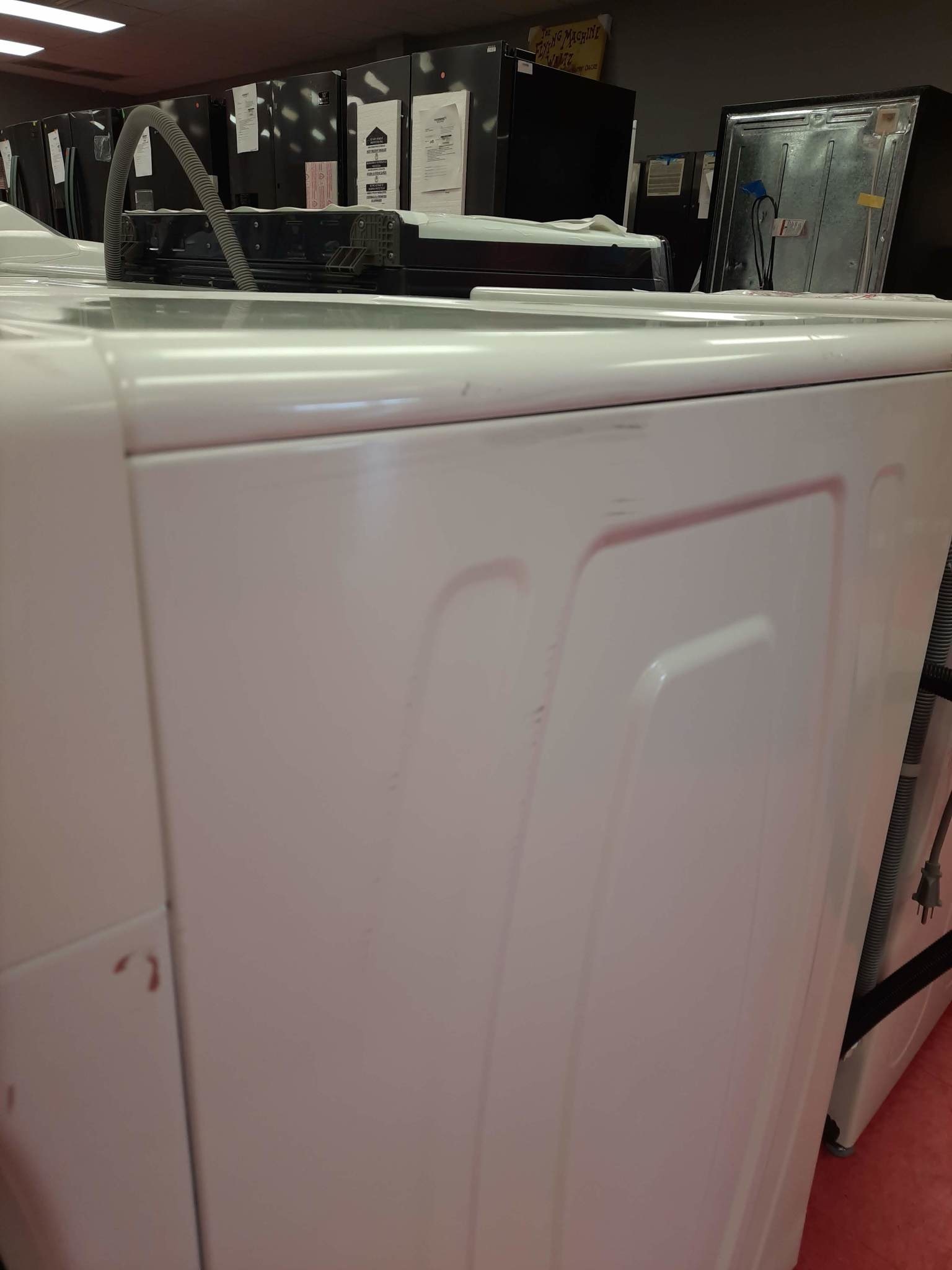 Amana *NFW5800HW 4.3-cu ft High Efficiency Stackable Front-Load Washer (White) ENERGY STAR