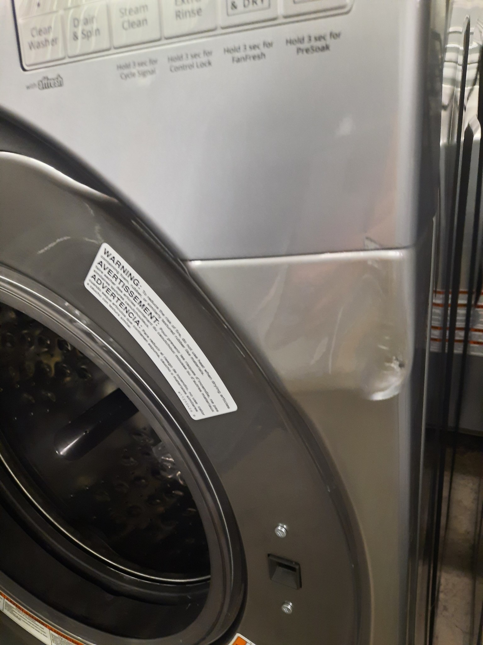 Whirlpool *WFW8620HC  5.0 cu ft High Efficiency Chrome Shadow Front Load Washing Machine with Load & Go XL Dispenser