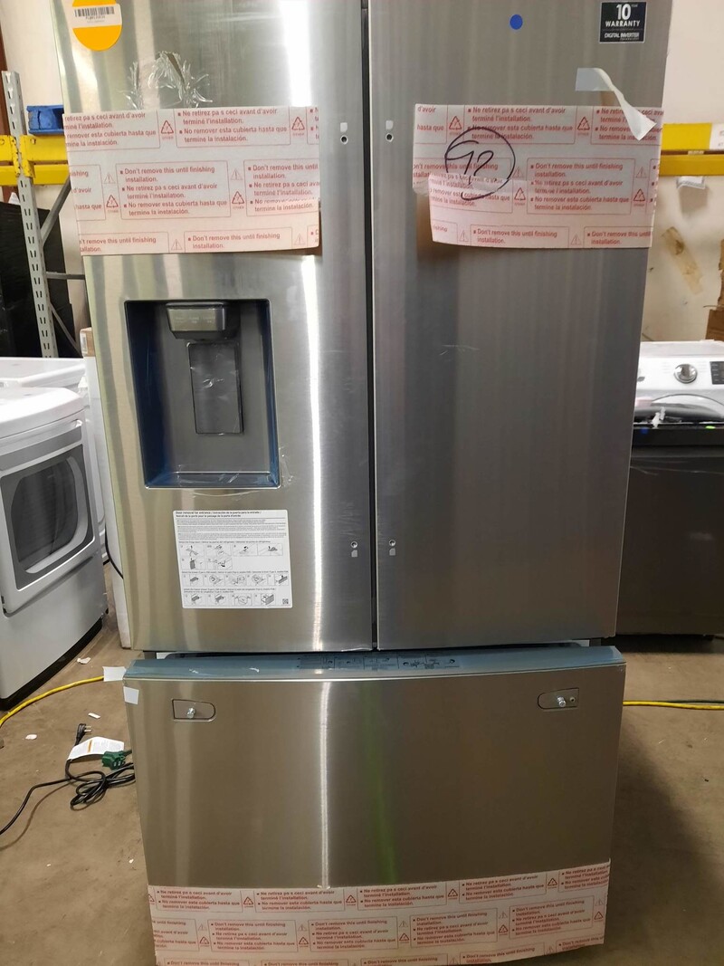 Samsung **RF27T5241SR Clearance 27-cu ft French Door Refrigerator with Dual Ice Maker (Fingerprint Resistant Stainless Steel) ENERGY STAR