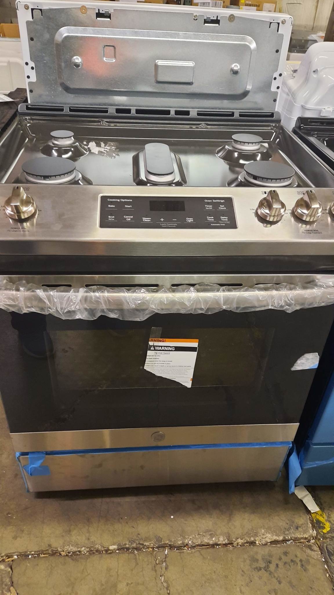 GE *GE   JGSS66SEL  5.3 cu. ft. Slide-In Gas Range with Steam-Cleaning Oven in Stainless Steel