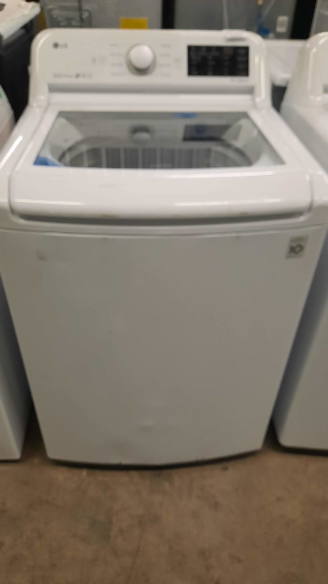 LG LG WT7100CW 4.5-cu ft High Efficiency Top-Load Washer (White