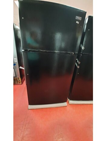 Crosley  CRD2123NB  21 cu ft refrigerator in Black