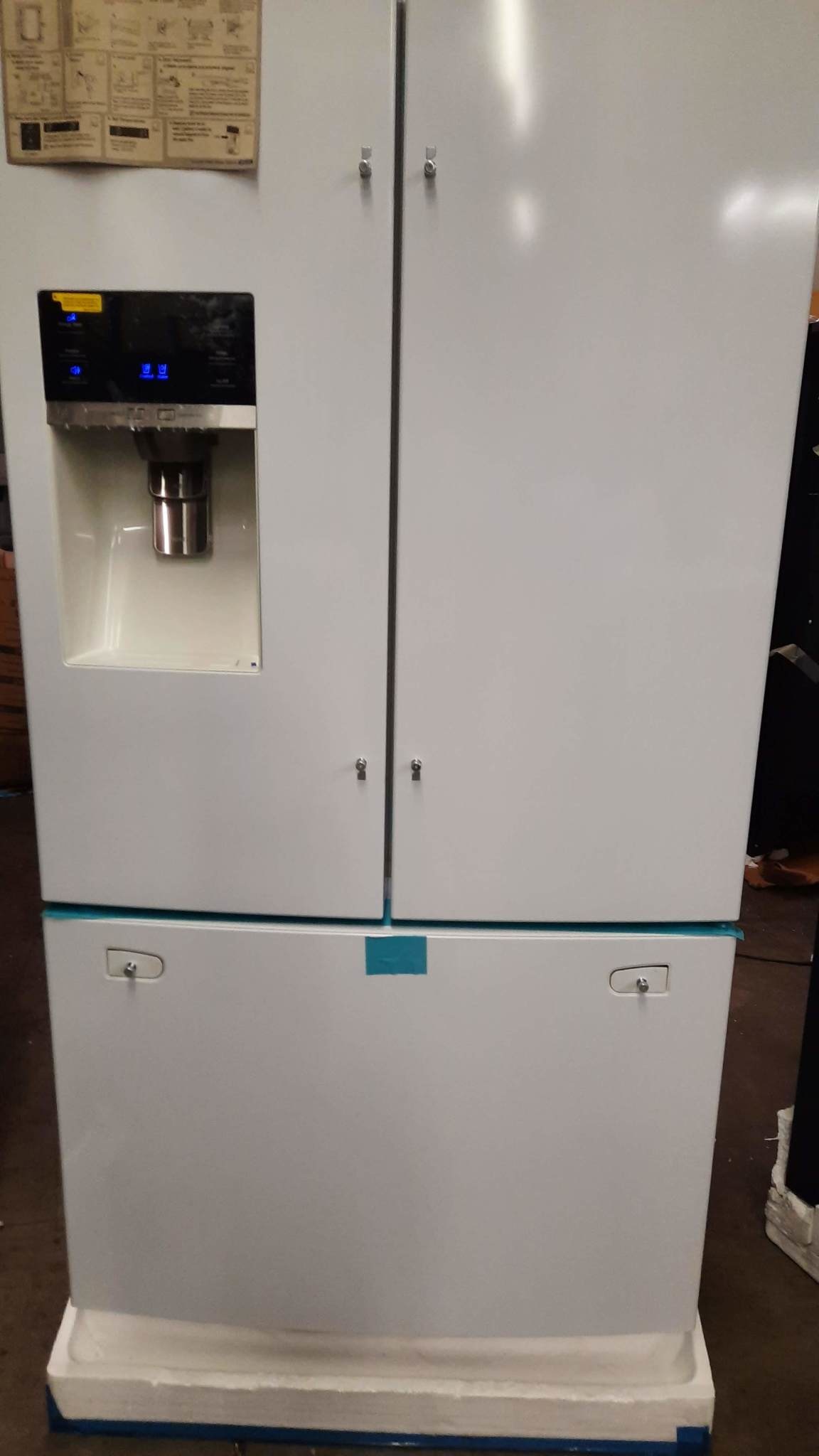 Samsung Samsung RF323TEDBWW/AA 32 cu ft french door refrigerator in white