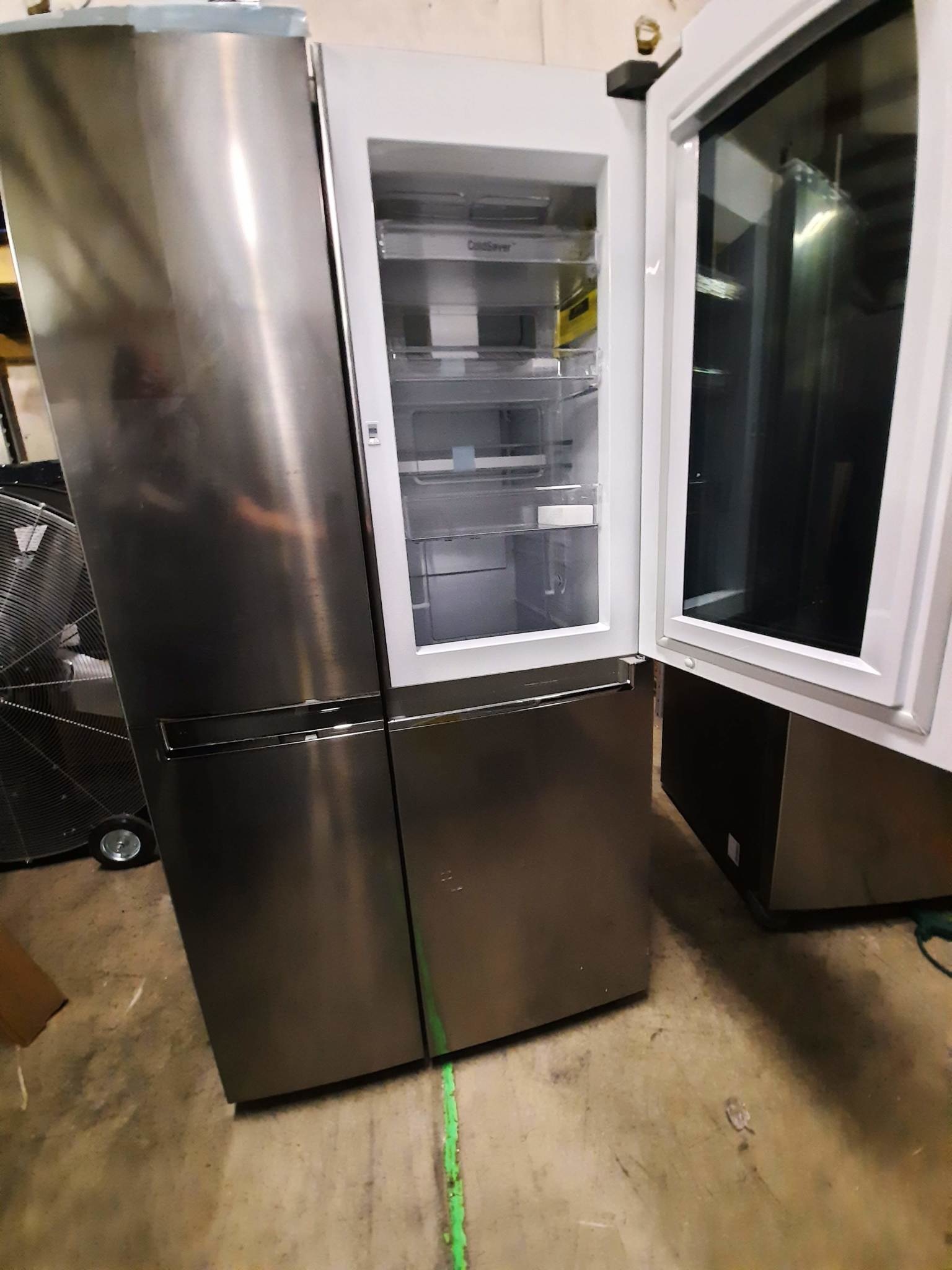 LG LG LRSES2706V 26.8 cu. ft. Side by Side Refrigerator with InstaView Door-in-Door, Non-Dispenser with Pocket Handles in Platinum Silver