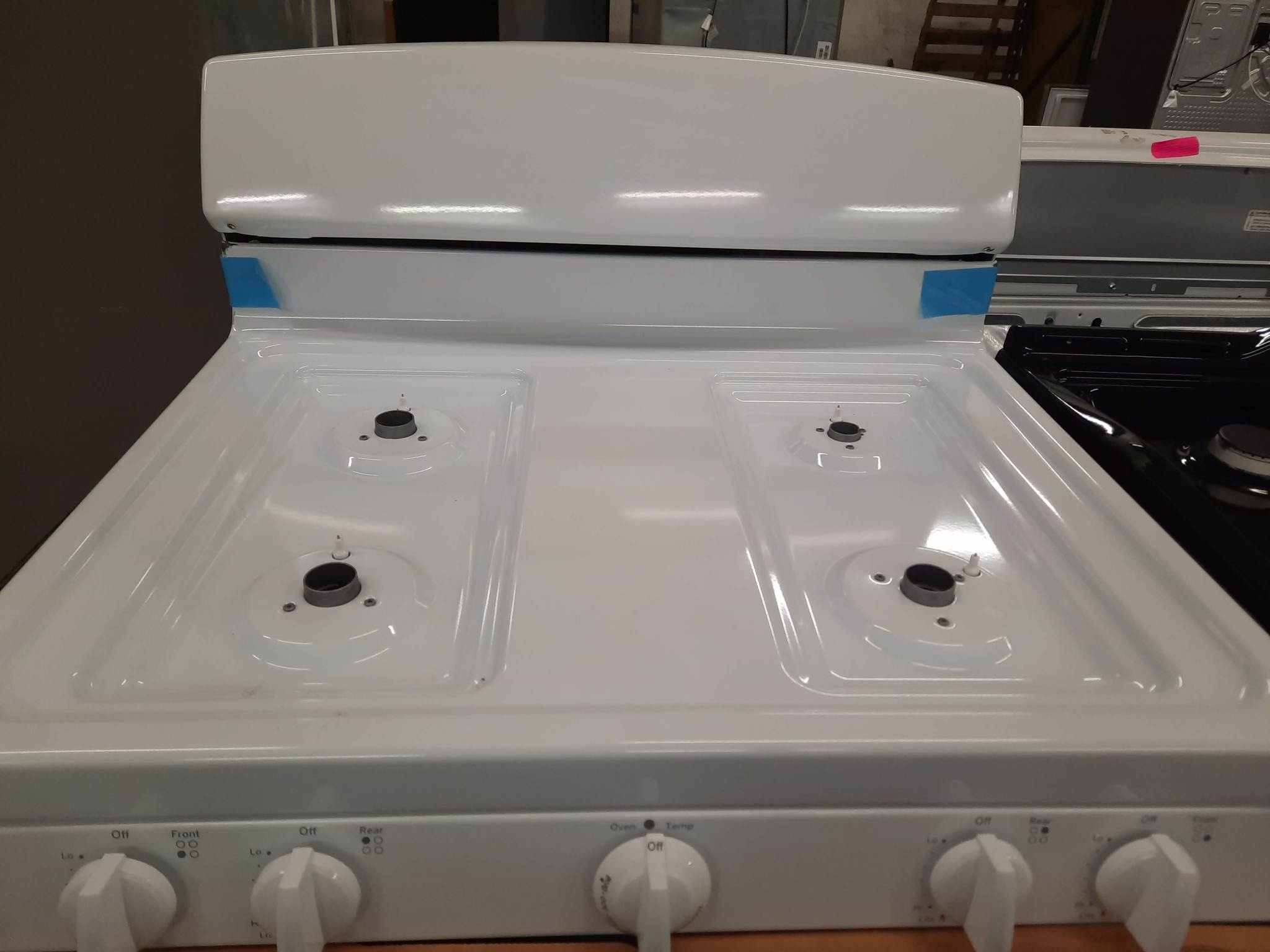 GE GE JGBS30DEK4WW  4.8 cu. ft. Gas Range in White