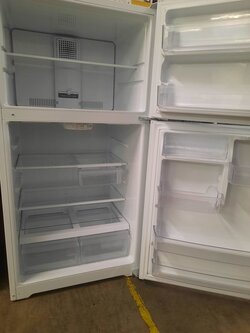 GE *GTS22KGNRWW  21.9 Cu. Ft. Garage-Ready Top-Freezer Refrigerator - White