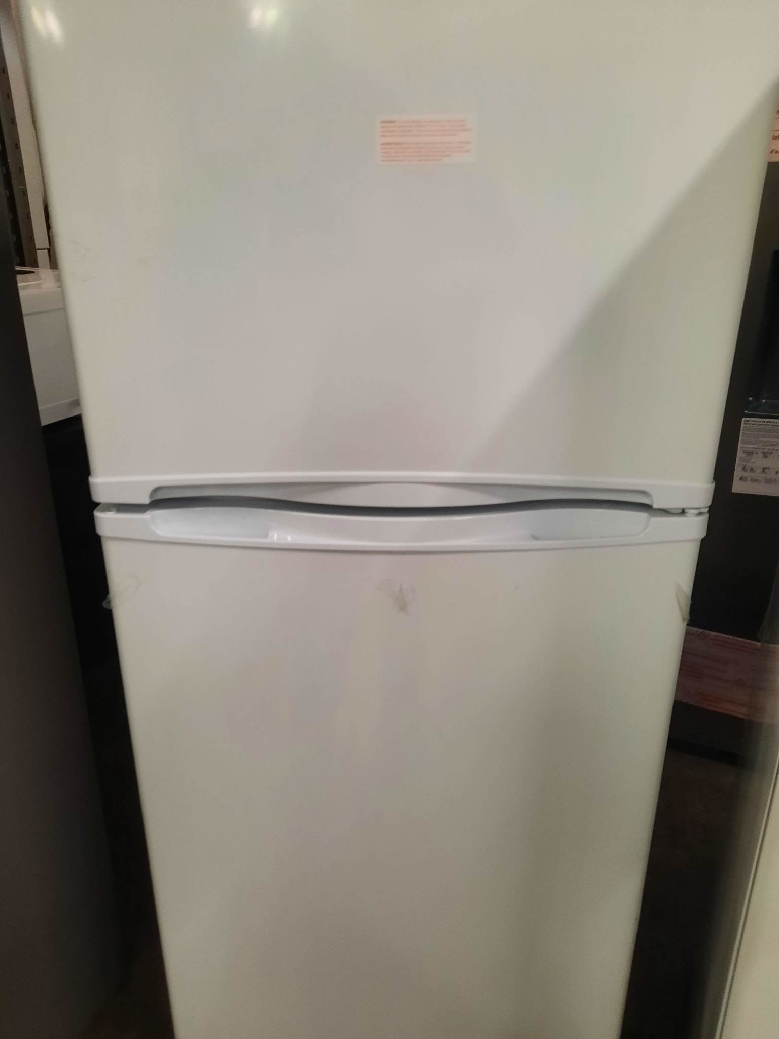 Haier *Haier HA10TG21BSW  9.8 cu. ft. Top Freezer Refrigerator in White