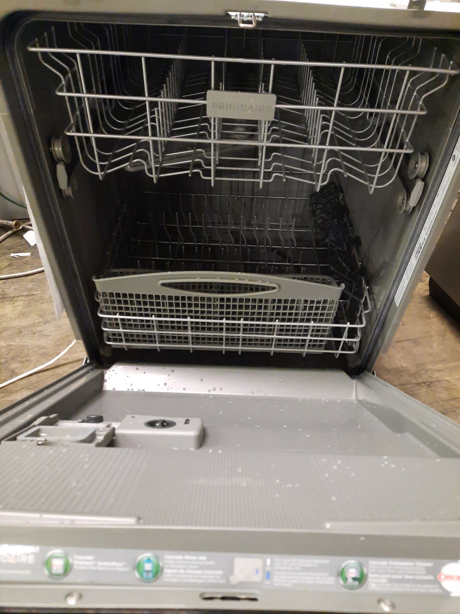 Frigidaire Frigidaire LFID2426TF4A  54-Decibel Top Control 24-in Built-In Dishwasher (EasyCare Stainless Steel) ENERGY STAR