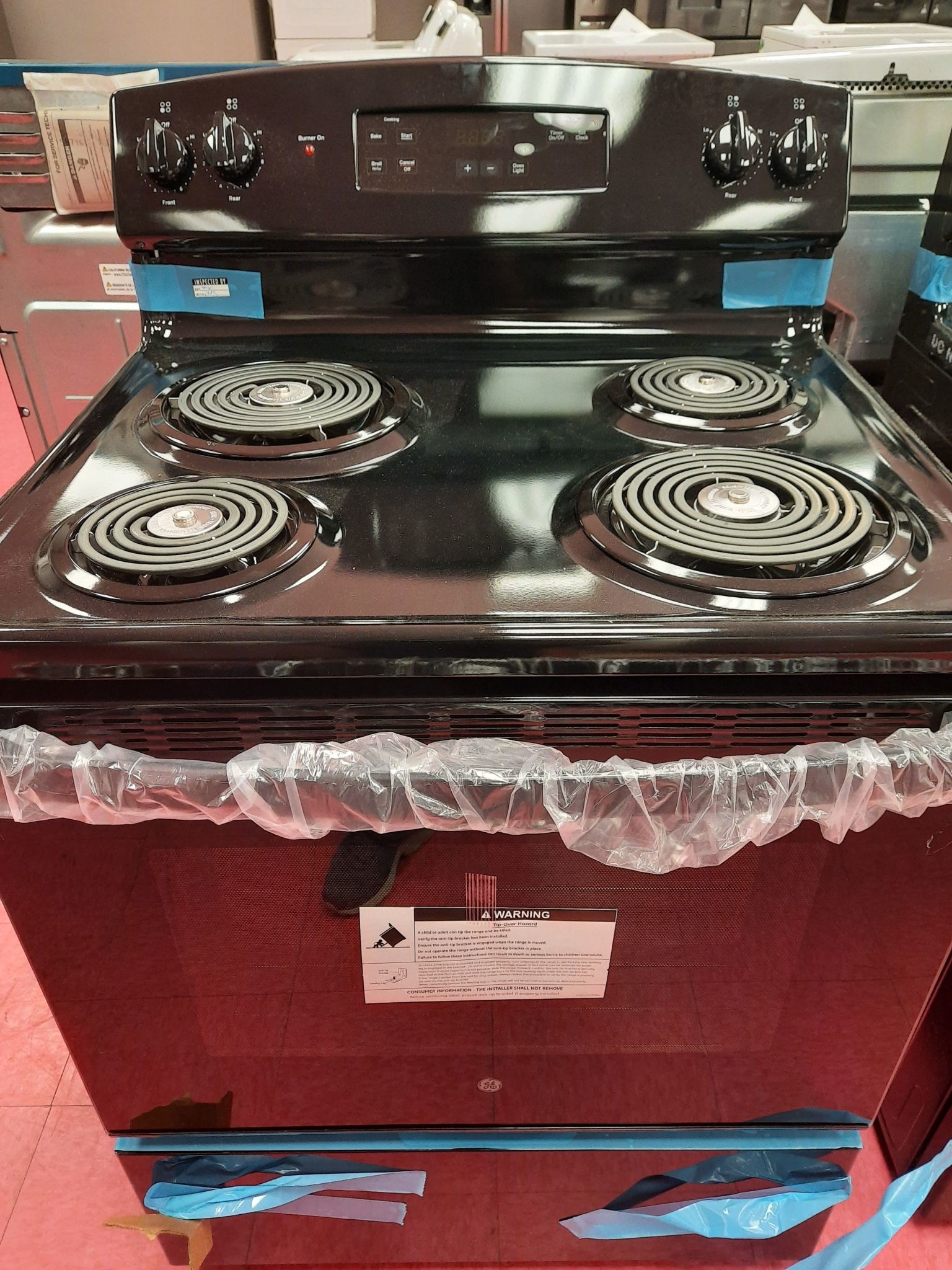 GE GE JBS360DMBB 30-in 4 Elements 5-cu ft Freestanding Electric Range (Black)