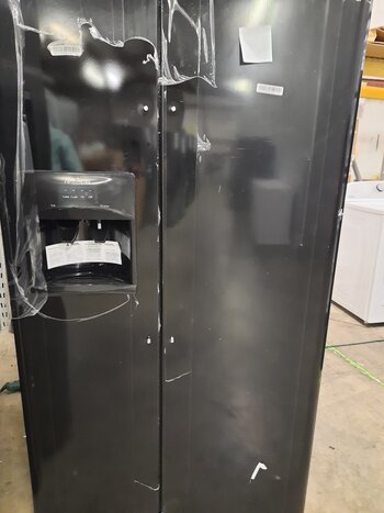 Frigidaire Frigidaire LFSS2612TE3 25.5 cu. ft. Side by Side Refrigerator in Black