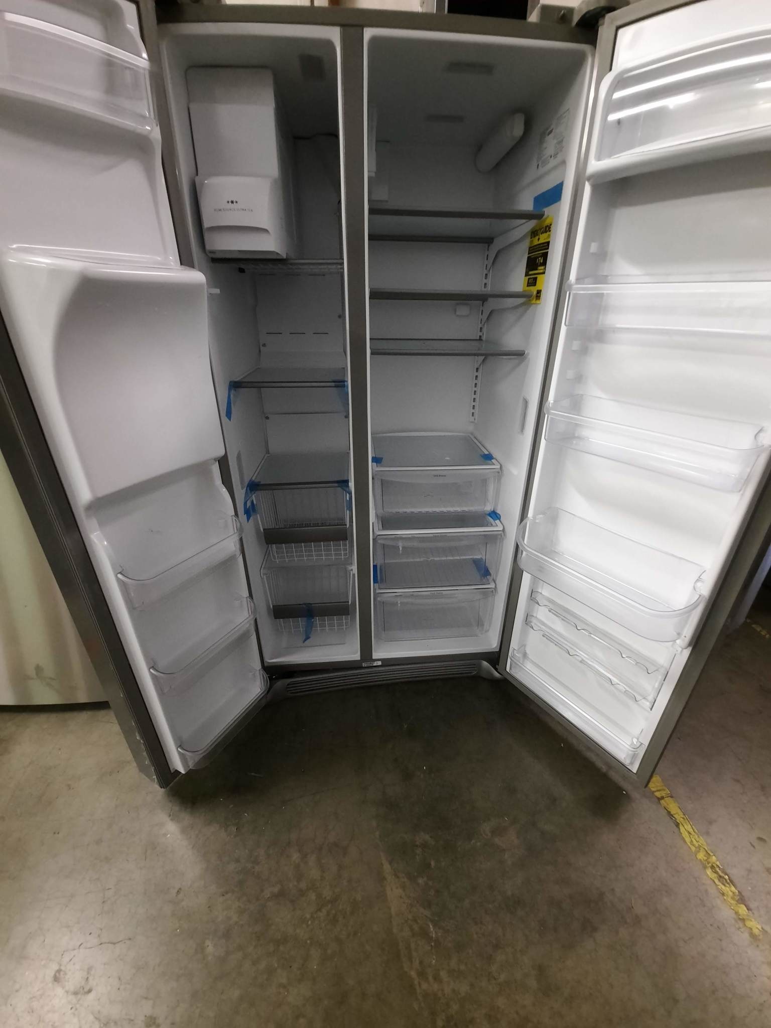 Frigidaire Frigidaire LGHK2336TF8  Gallery 22-cu ft Counter-depth Side-by-Side Refrigerator with Ice Maker (Smudge-Proof Stainless Steel) ENERGY STAR