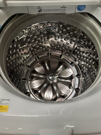 LG WT7100CW 4.5-cu ft High Efficiency Top-Load Washer (White