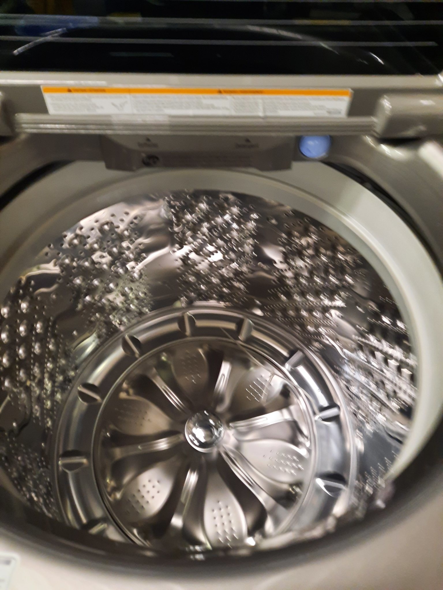 LG LG WT7300CV 5.0 cu. ft. HE Mega Capacity Smart Top Load Washer w/ TurboWash3D and Wi-Fi Enabled in Graphite Steel, ENERGY STAR