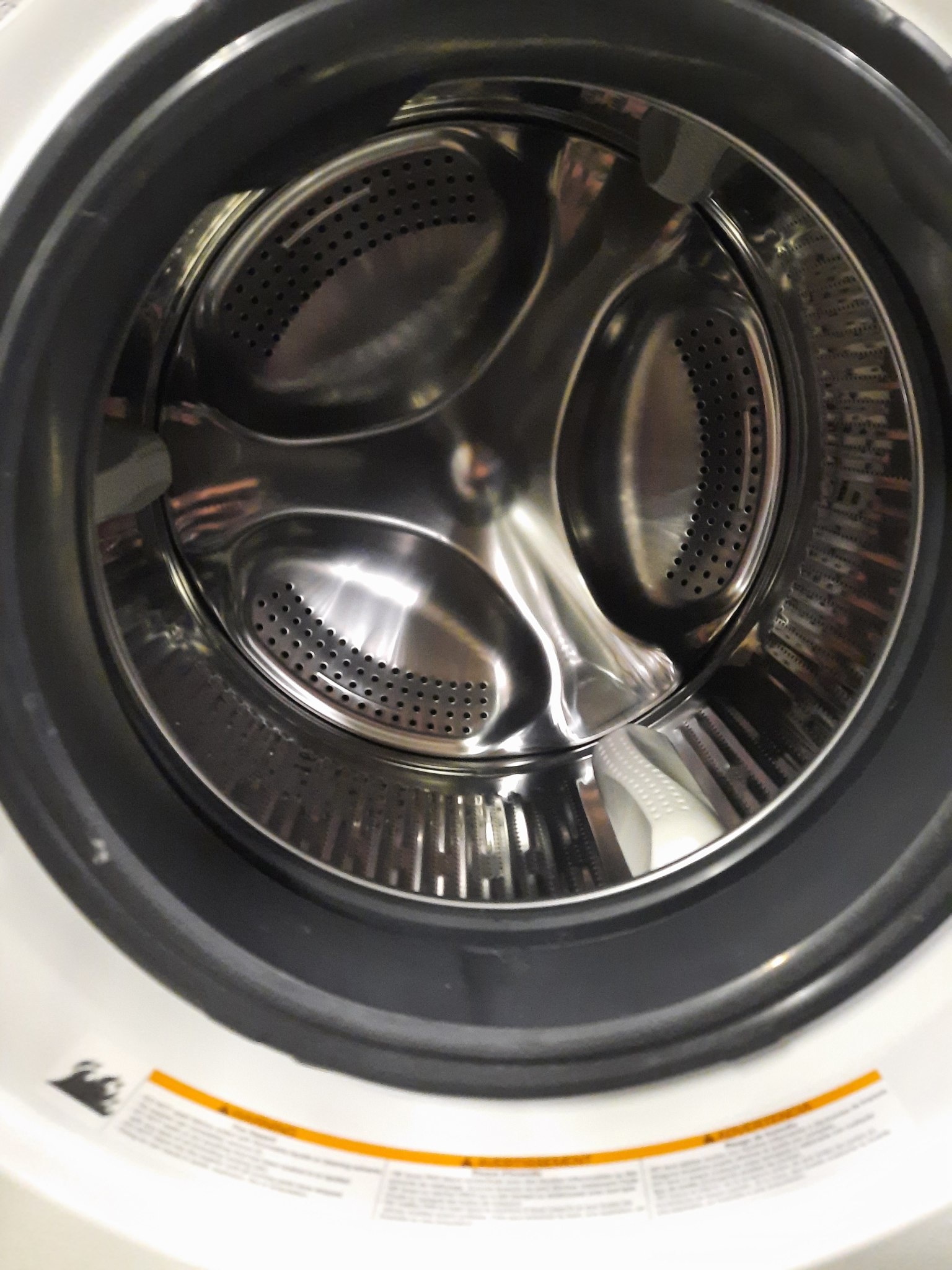 GE *GFW148SSMWW  2.4 cu. ft. High-Efficiency Stackable White Front Load Washer with Steam, ENERGY STAR