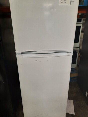 Haier Haier HA10TG21SW 9.8 cu. ft. Top Freezer Refrigerator in White
