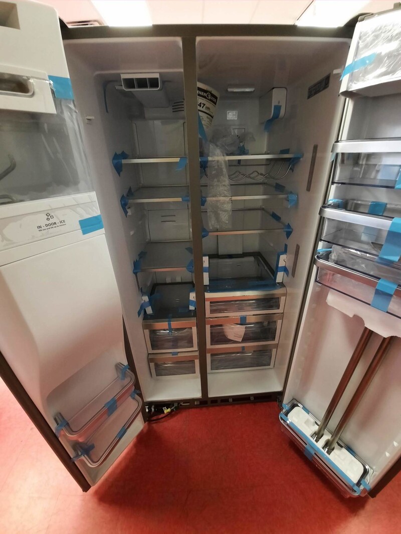 Kitchenaid *KRSF705HPS    24.8-cu ft Side-By-Side Refrigerator with Exterior Ice and Water and PRINTSHIELD Finish- Stainless Steel