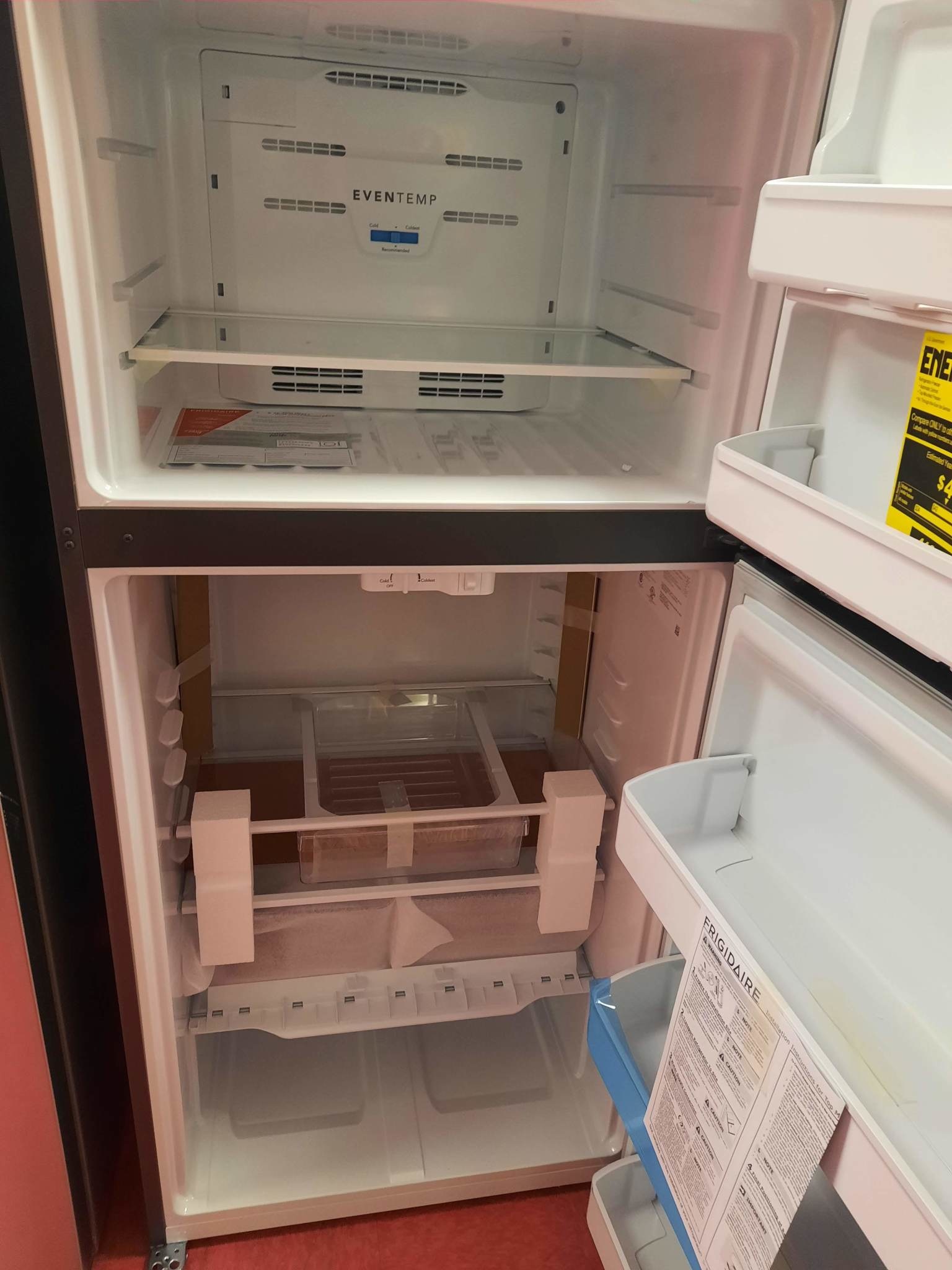 Frigidaire Frigidaire   LFTR1835VF0  18.3-cu ft Top-Freezer Refrigerator (Easycare Stainless Steel)