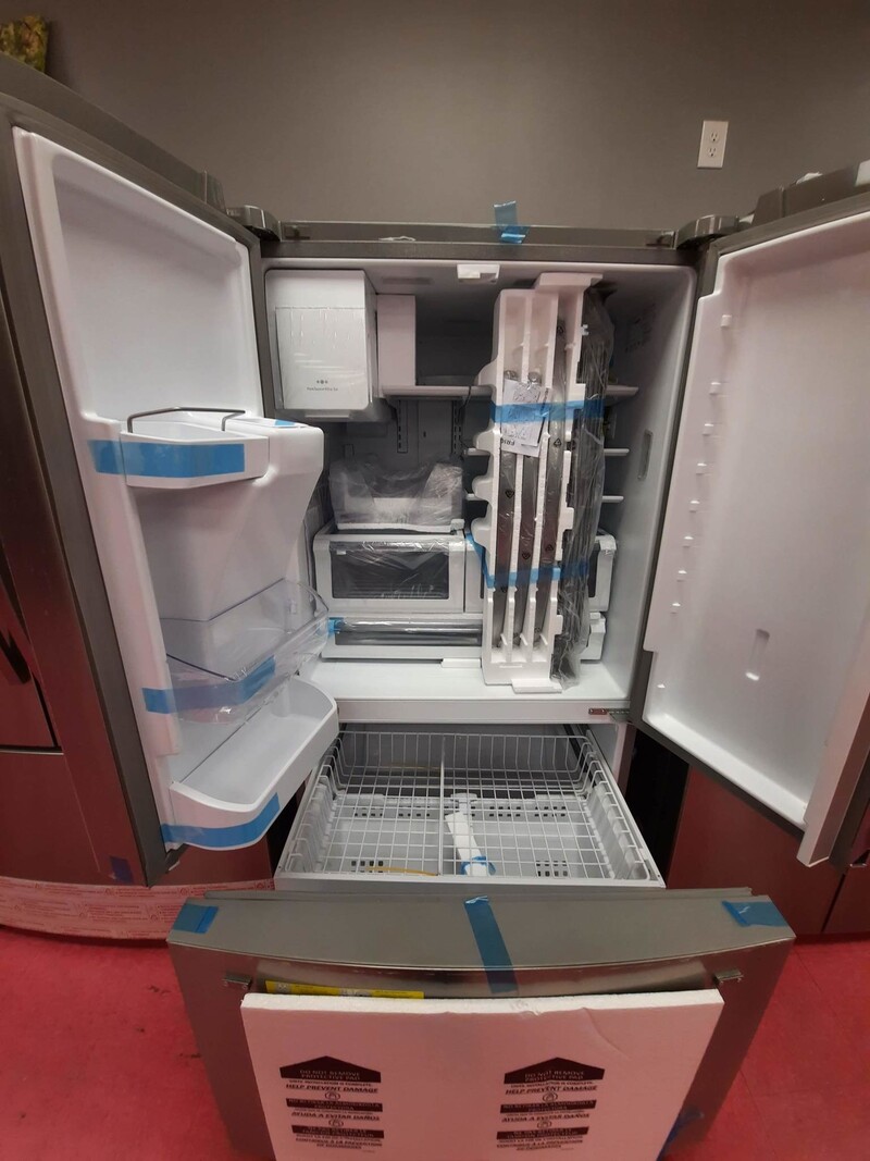 Frigidaire Frigidaire LFHB2751TF8 26.8-cu ft French Door Refrigerator with Ice Maker (EasyCare Stainless Steel) ENERGY STAR
