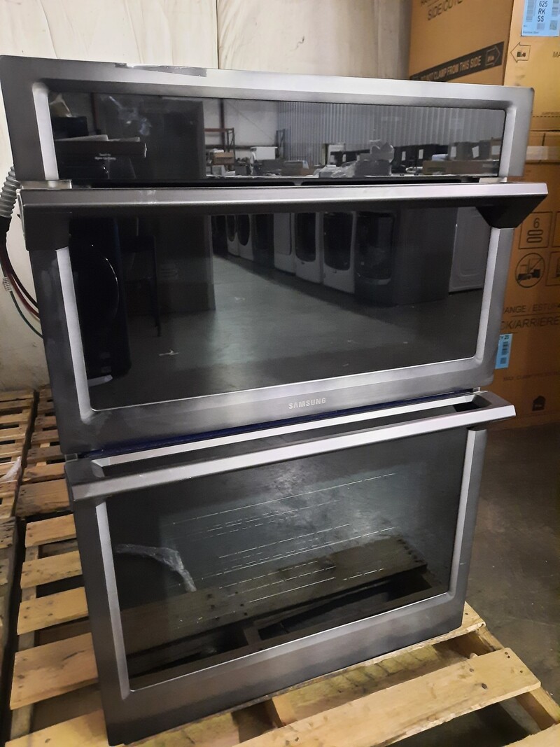 Samsung *NQ70M6650DG  30" Microwave Combination Wall Oven with Steam Cook and WiFi - Fingerprint Resistant Black Stainless Steel