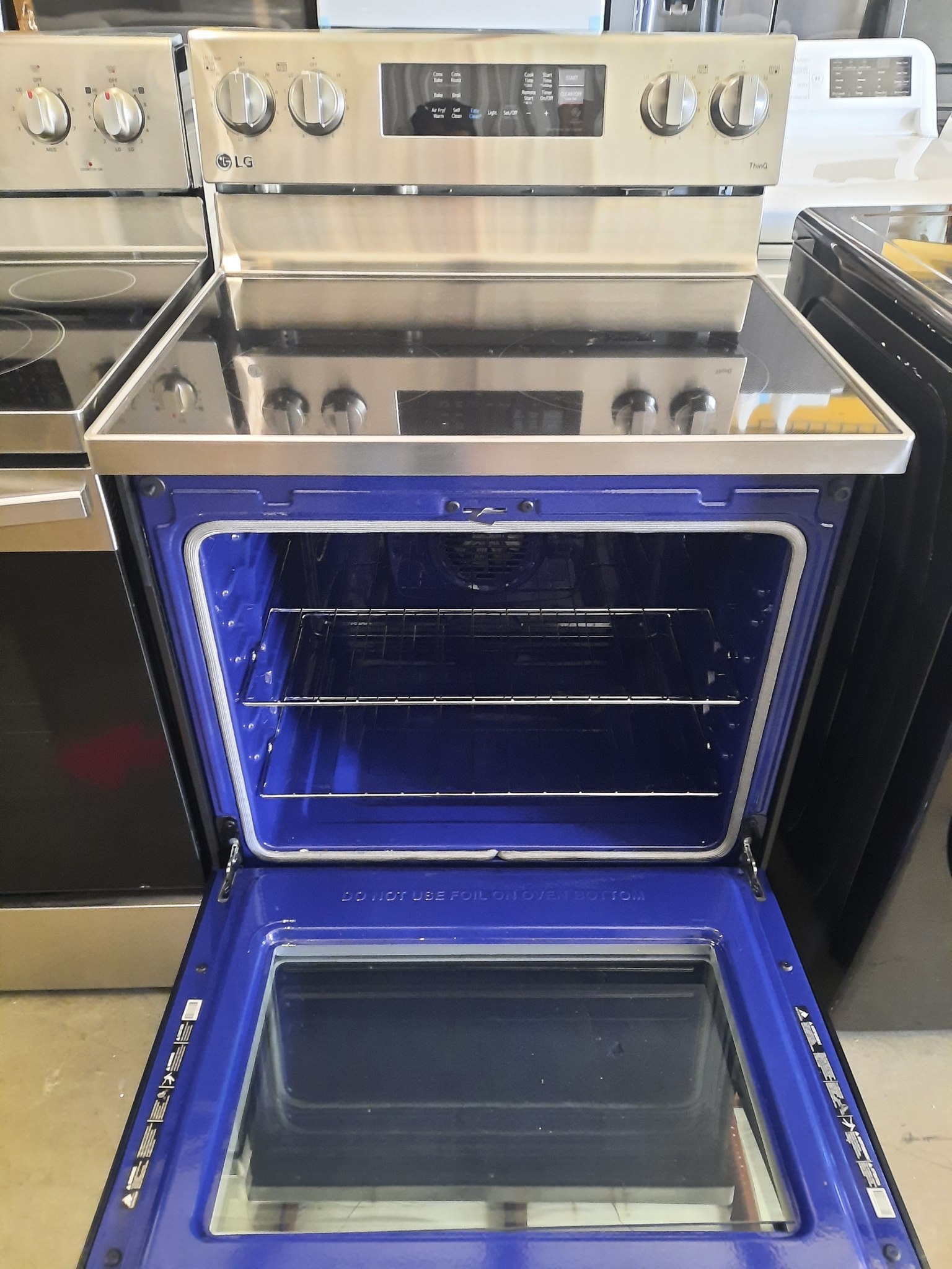 LG *LREL6323S  6.3 cu. ft.  Freestanding Smart Wi-Fi Enabled Fan Convection Electric Oven Range with AirFry and EasyClean in Stainless Steel