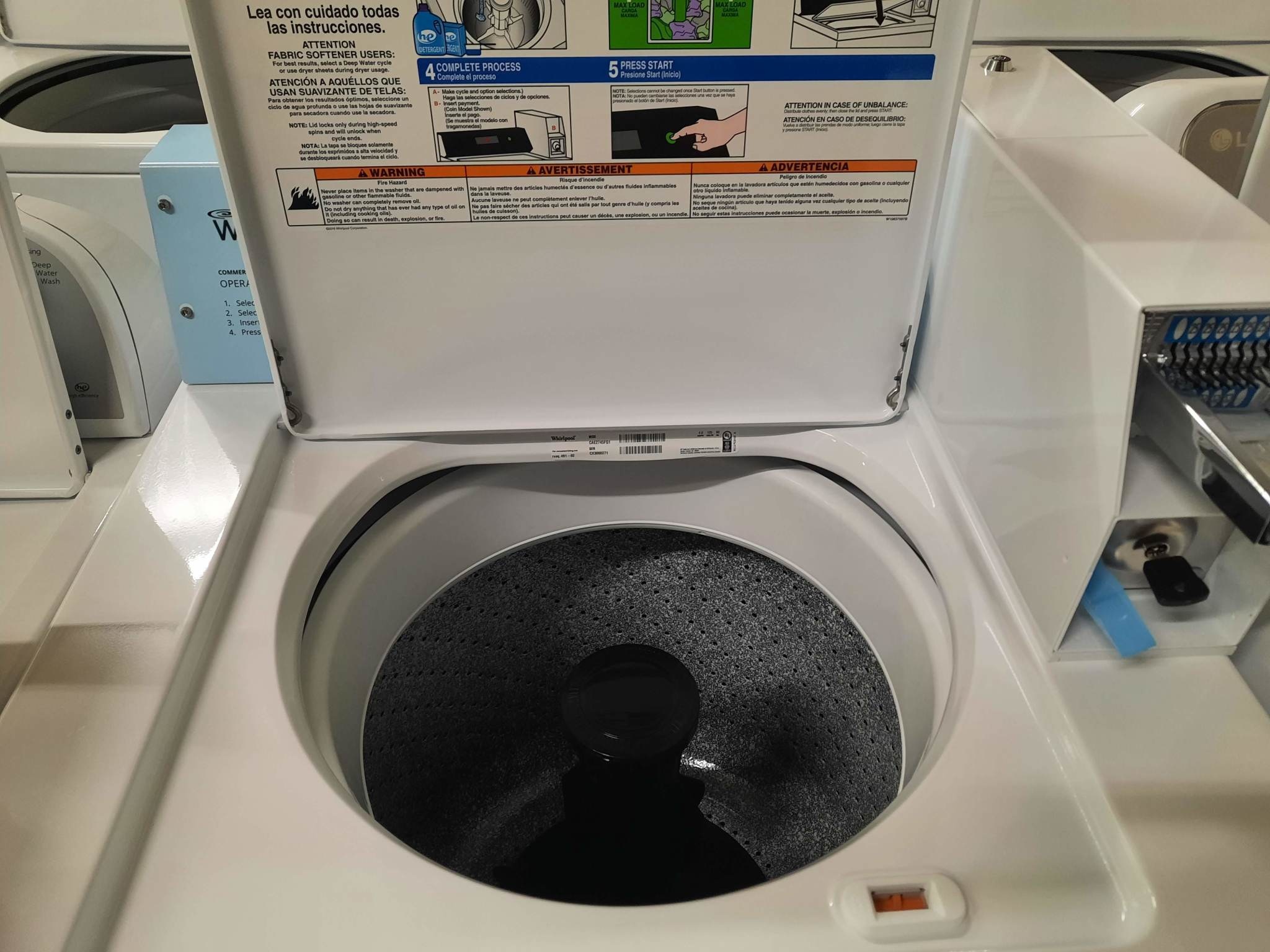 Whirlpool *Whirlpool  CAE2745FQ  3.3 Cu. Ft. 4-Cycle Top-Loading Commercial Washer