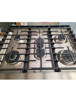 GE GE P2S930SEL4SS  *Preowned*  Profile 30-in Deep Recessed 5 Burners Self-Cleaning Convection European Element Dual Fuel Range (Stainless Steel)