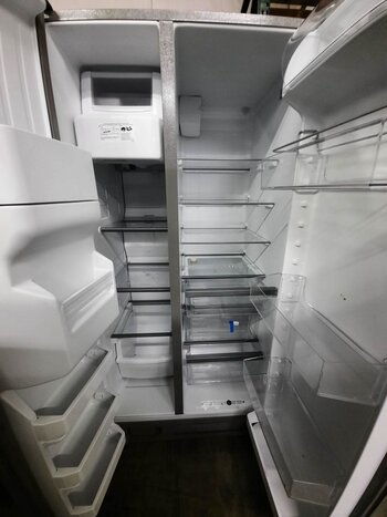 Whirlpool Whirlpool WRS325SDHZ 24.5-cu ft Side-by-Side Refrigerator with Ice Maker (Fingerprint-Resistant Stainless Steel)