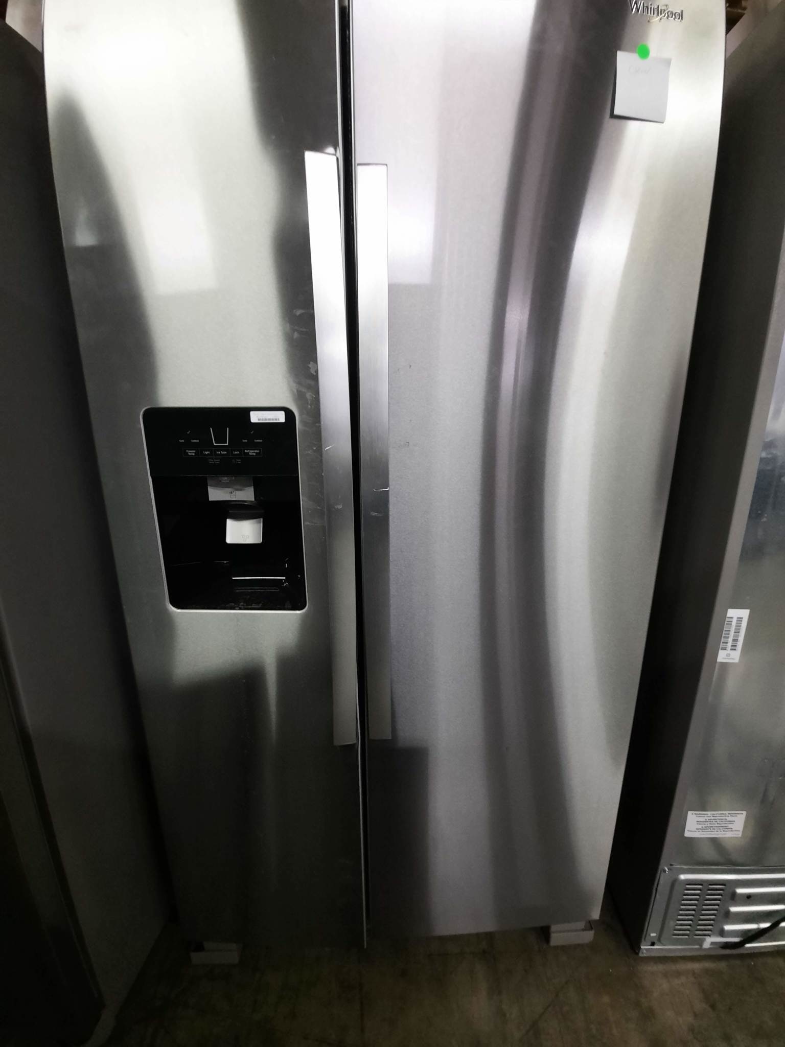 Whirlpool Whirlpool WRS325SDHZ 24.5-cu ft Side-by-Side Refrigerator with Ice Maker (Fingerprint-Resistant Stainless Steel)