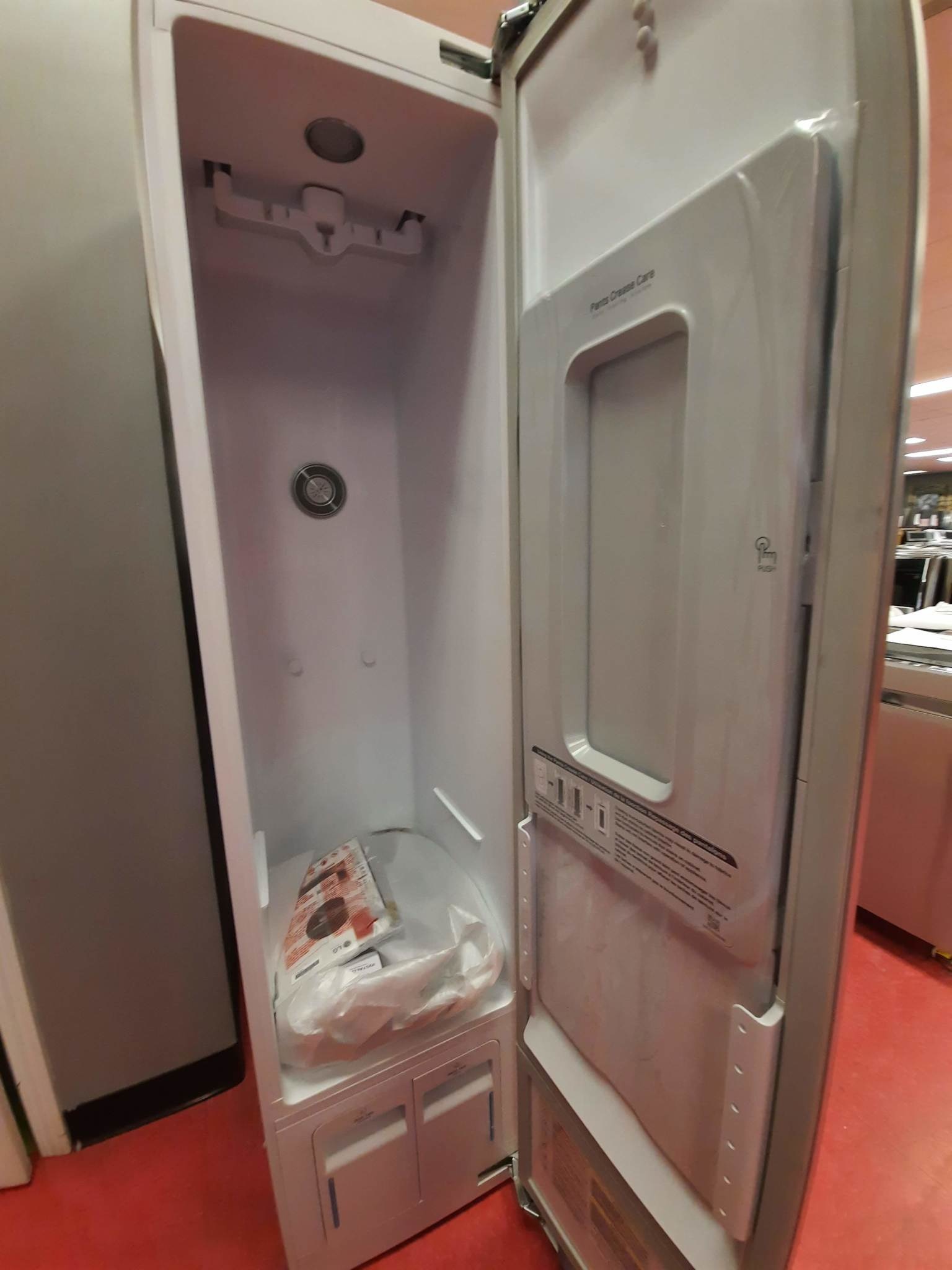 LG LG  S3WFBN   Styler Smart Home Steam Clothing Care System with Wi-Fi Enabled, Asthma and Allergy Friendly Sanitizer in White