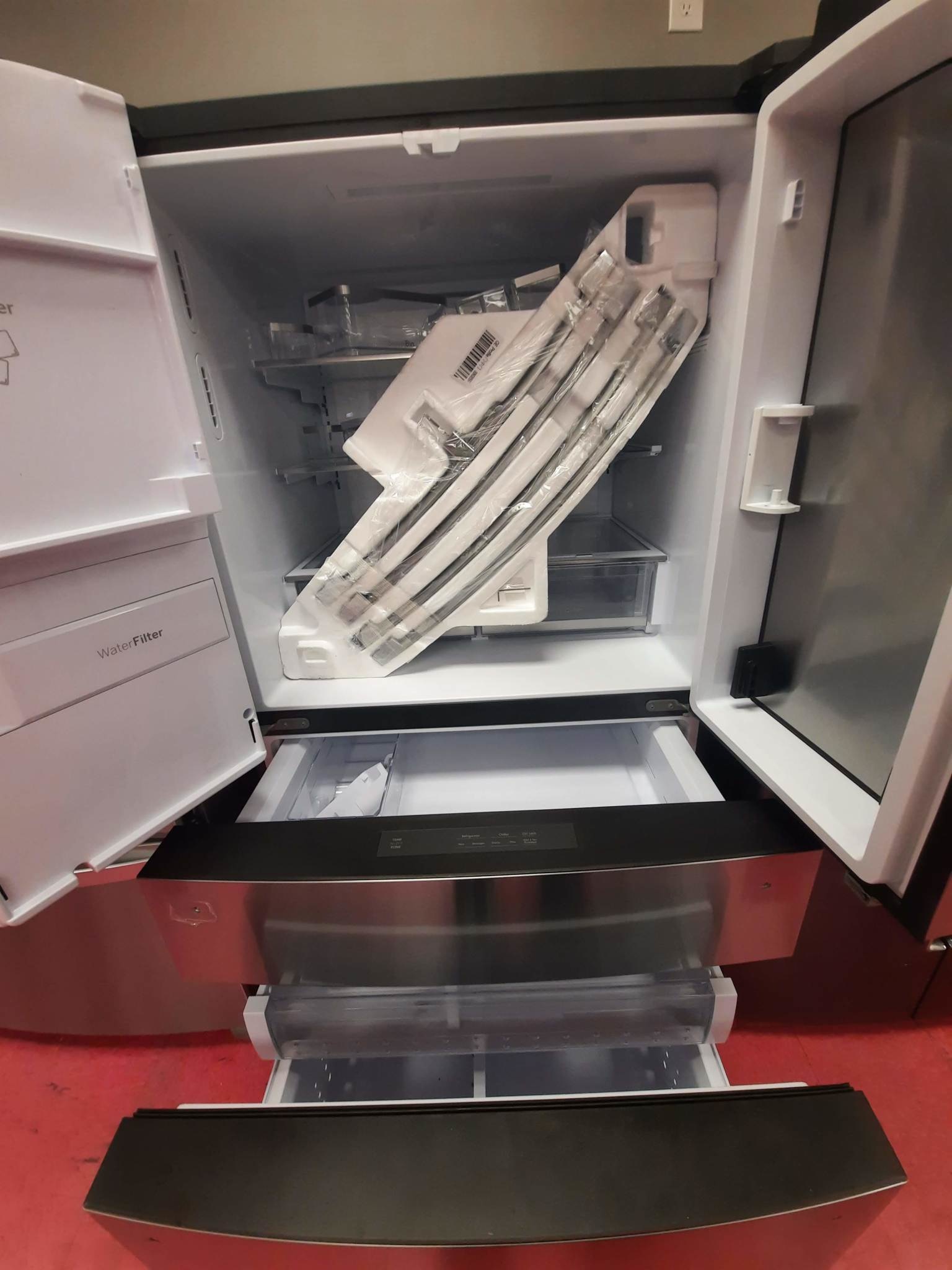 GE GE PVD28BYNFS  27.9 cu. ft. Smart 4-Door French Door Refrigerator with Door in Door in Fingerprint Resistant Stainless Steel