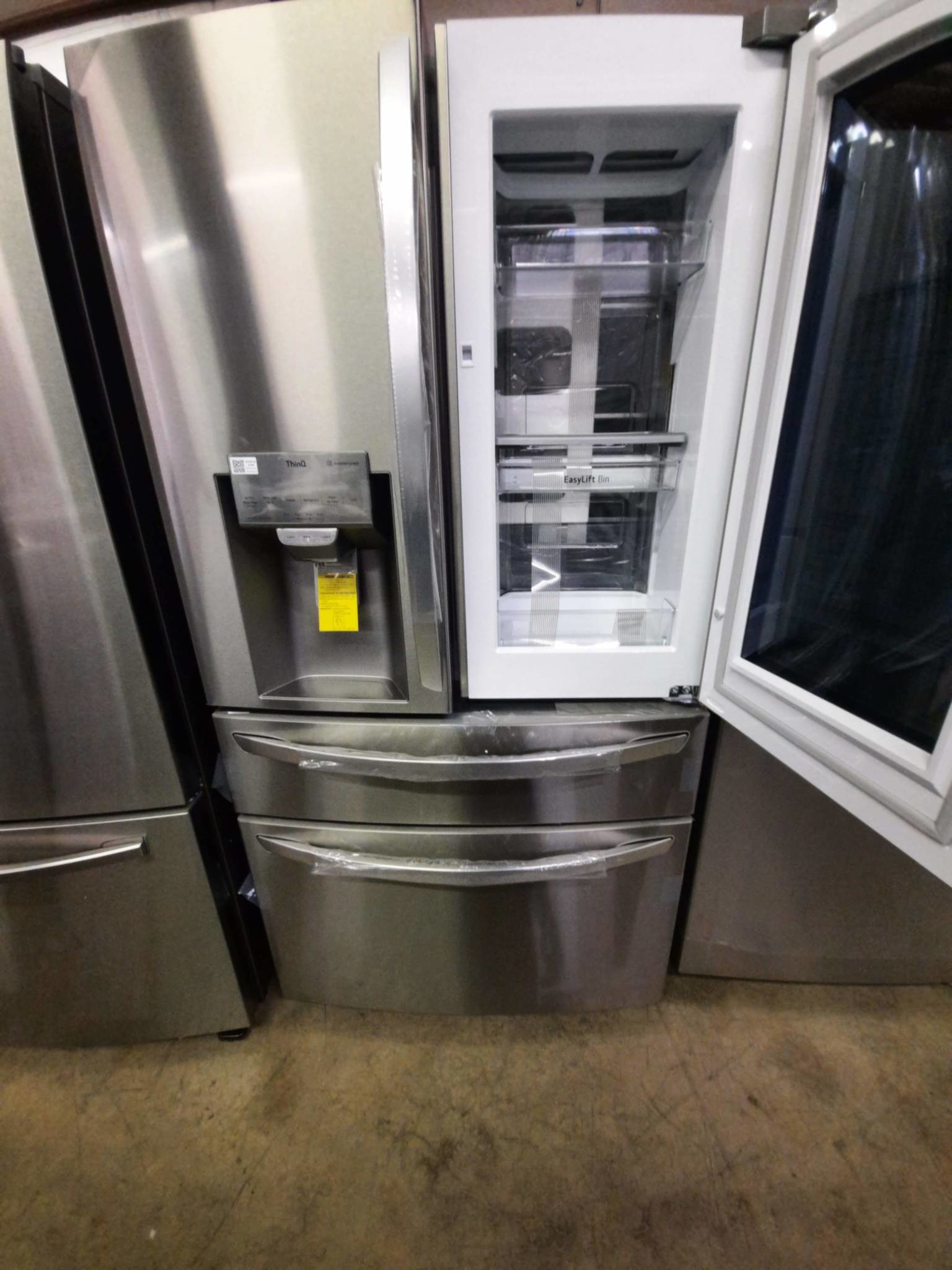LG *LRMVS3006S   Craft Ice Smart Wi-Fi Enabled 29.5-cu ft 4-Door French Door Refrigerator with Dual Ice Maker and Door within Door (Printproof Stainless Steel) ENERGY STAR