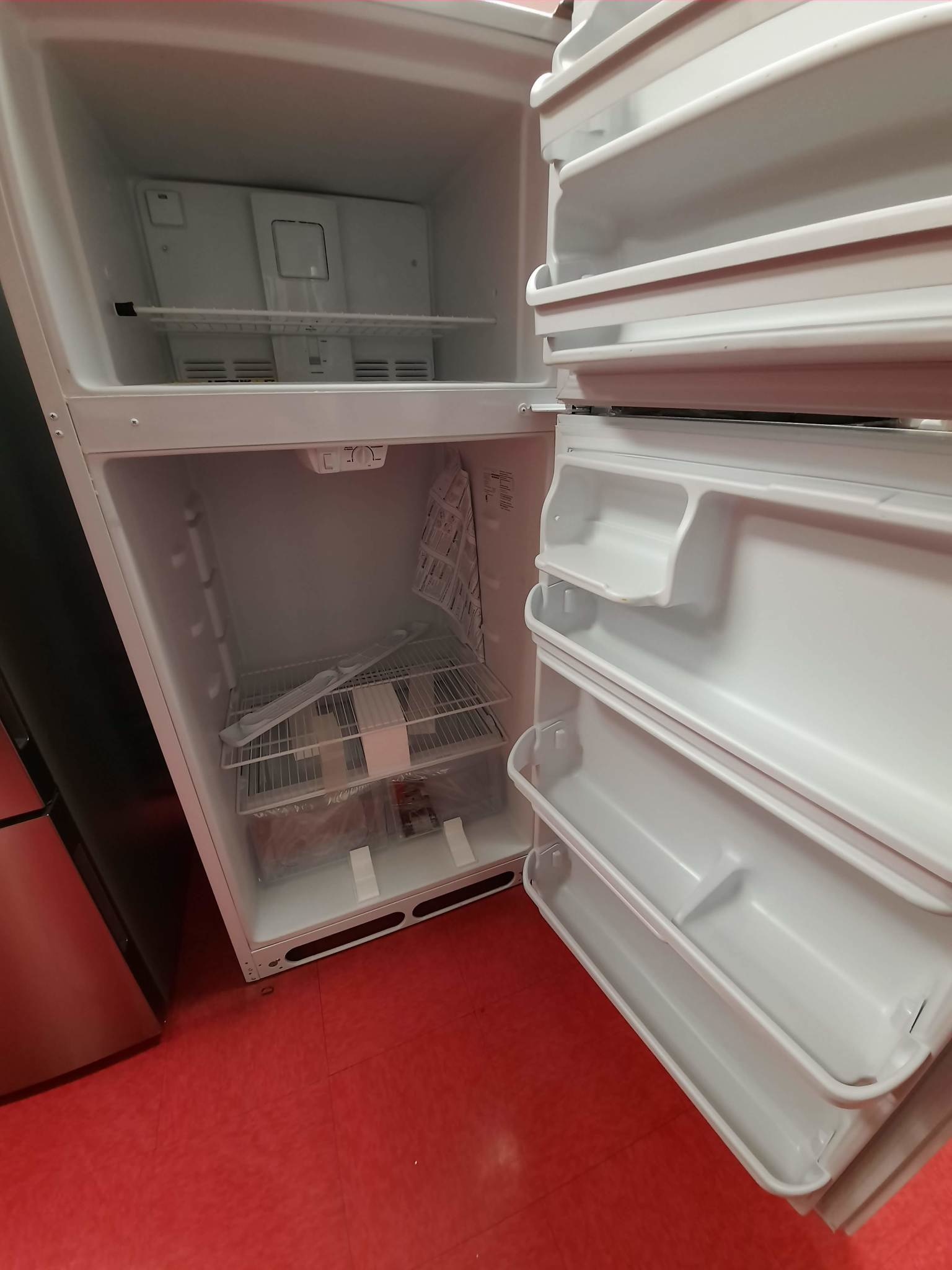 Haier *Haier  HRB15N3BGS  15-cu ft Bottom-Freezer Refrigerator (Stainless Steel) ENERGY STAR