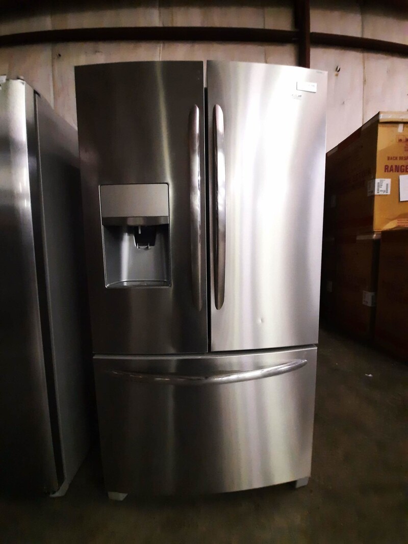 Frigidaire Frigidaire LGHB2869TF  Gallery 26.8-cu ft French Door Refrigerator with Dual Ice Maker (Smudge-Proof Stainless Steel) ENERGY STAR