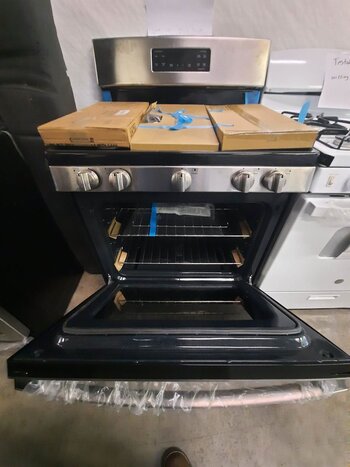 GE * JGBS66REKSS  30 in. 5.0 cu. ft. Gas Range in Stainless Steel with Griddle