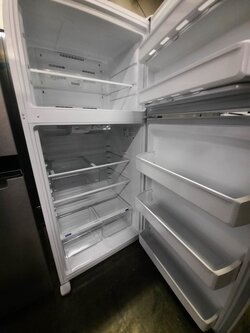 Frigidaire *FFTR1835VW  18.3-cu ft Top-Freezer Refrigerator (White)