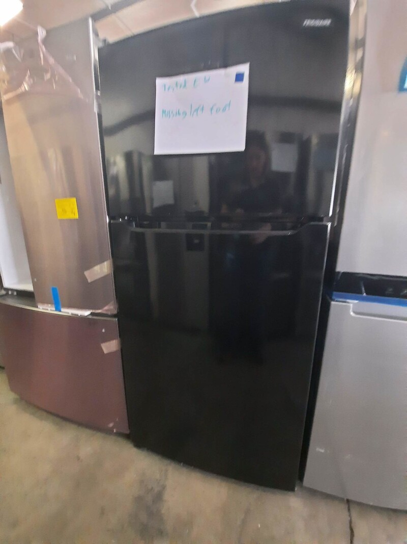 Frigidaire *FFHT1835VB  18.3-cu ft Top-Freezer Refrigerator Garage Ready  (Black) ENERGY STAR