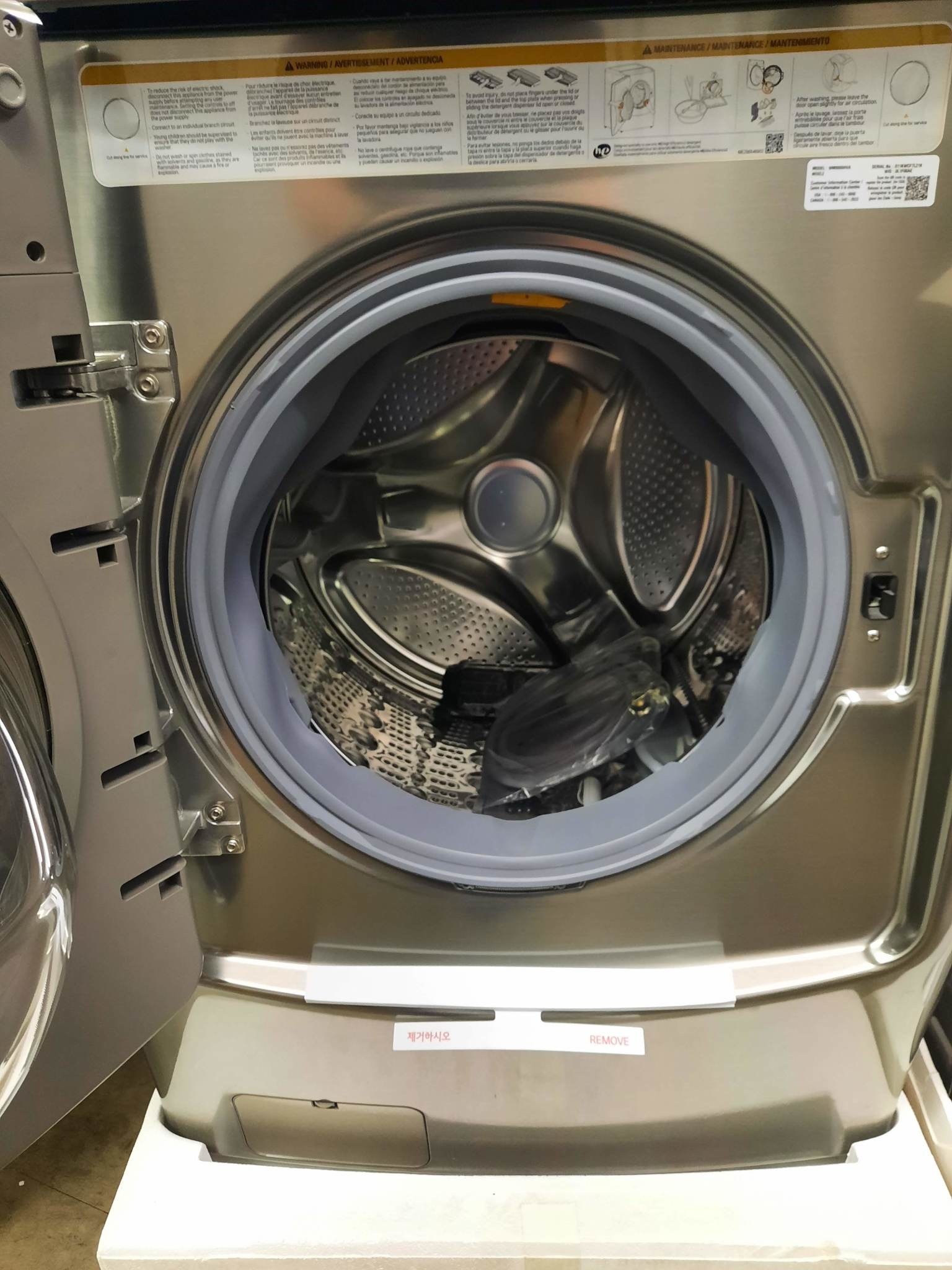 LG LG  WM9000HVA   5.2 cu. ft. High Efficiency Mega Capacity Smart Front Load Washer with TurboWash & Wi-Fi in Graphite Steel, ENERGY STAR