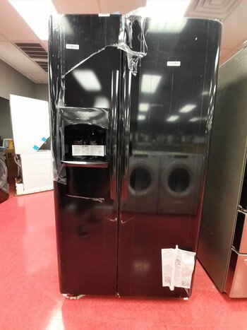 Frigidaire Frigidaire LFSS2612TE  25.5 cu. ft. Side by Side Refrigerator in Black