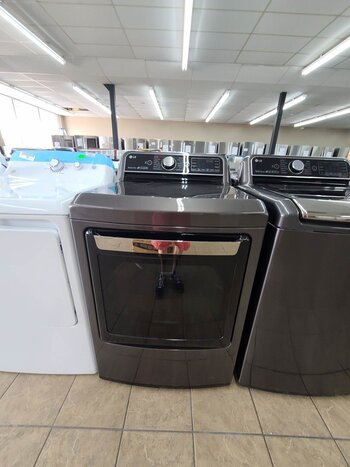 LG LG DLEX7900BE    7.3 cu ft Ultra Large Smart Front Load Electric Dryer with EasyLoad Door, SensorDry & TurboSteam in Black Steel