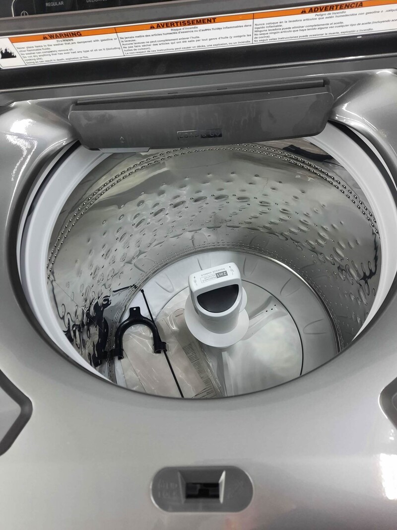 Whirlpool Top Load Washer (WTW8127LC) - Chrome Shadow Whirlpool Top Load Washer (WTW8127LC) - Chrome Shadow