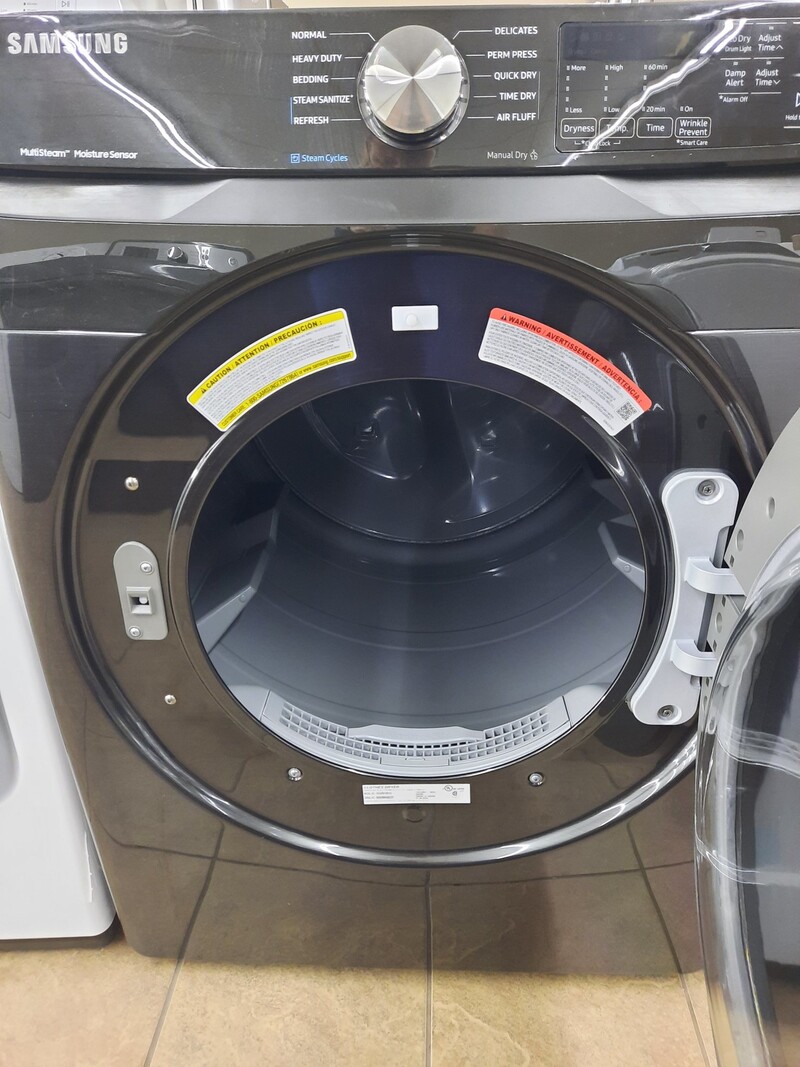Samsung *Samsung  DVE45R6100V 7.5-cu ft Stackable Steam Cycle Electric Dryer (Black Stainless )
