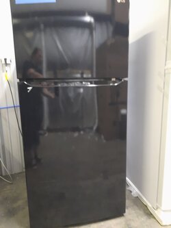 LG *LTCS20020B   30 in. 20 cu. ft. Top Freezer Refrigerator in Black with Reversible Door